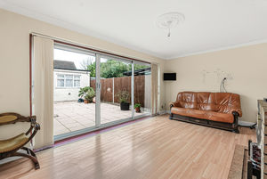 Lounge- click for photo gallery